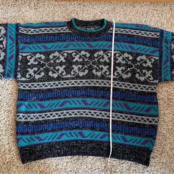 80s Patterned Sweater - Picture 7 of 8